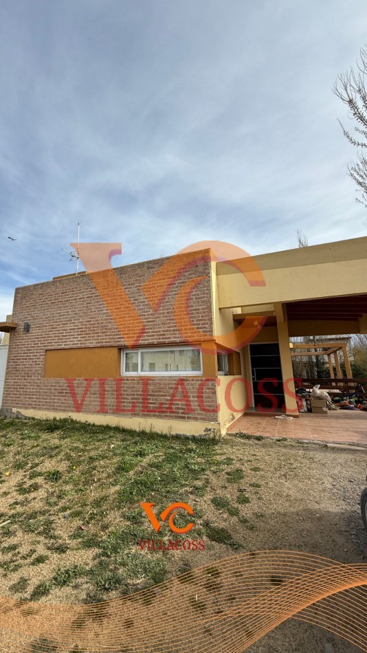 VENTA CASA B° PRIVADO TALZAHUER